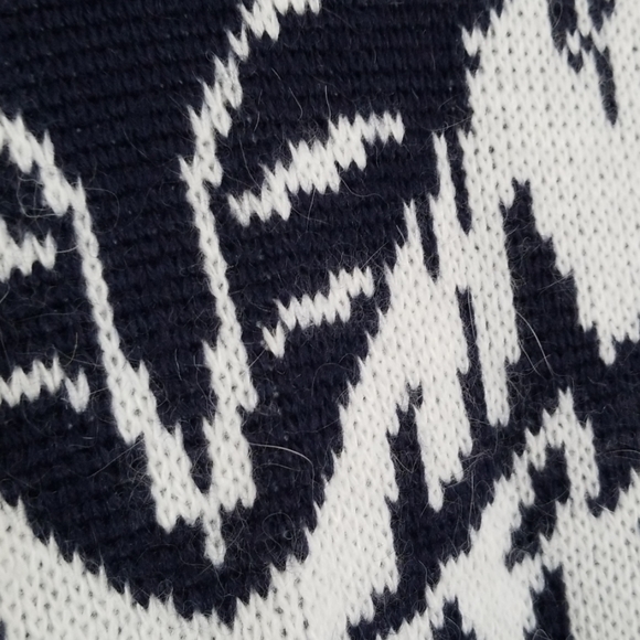 Over size vintage sweater bogo style - Picture 6 of 7